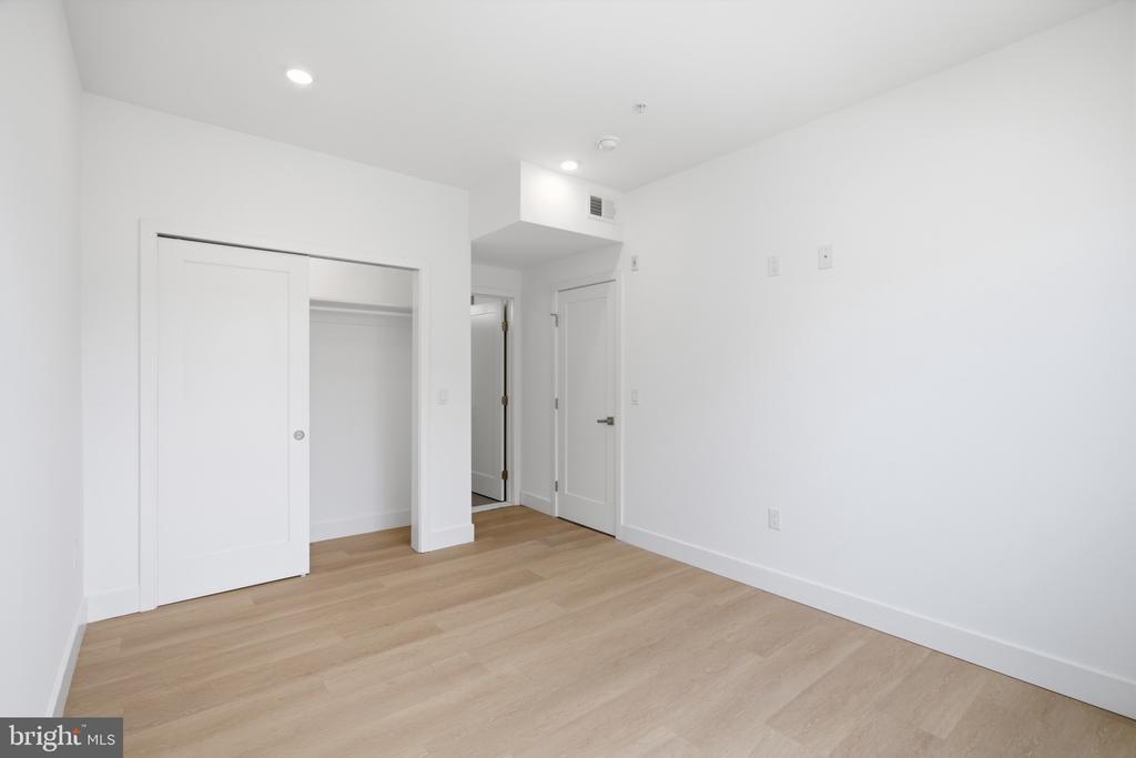 3637 N 16TH STREET Unit: C