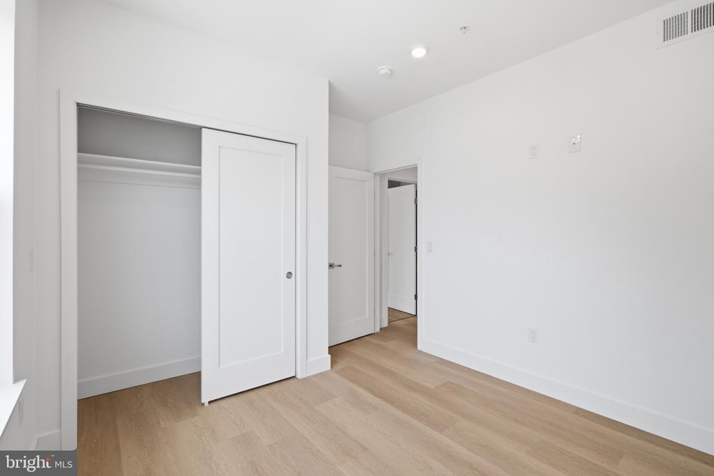 3637 N 16TH STREET Unit: C