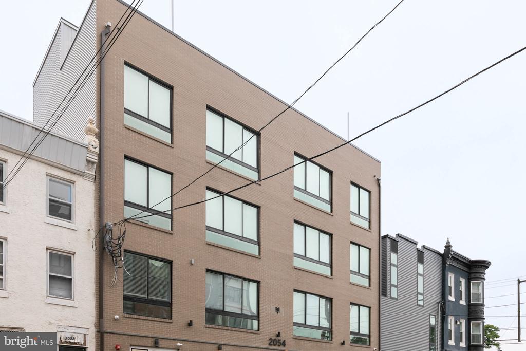 2054 N 2ND STREET Unit: 6
