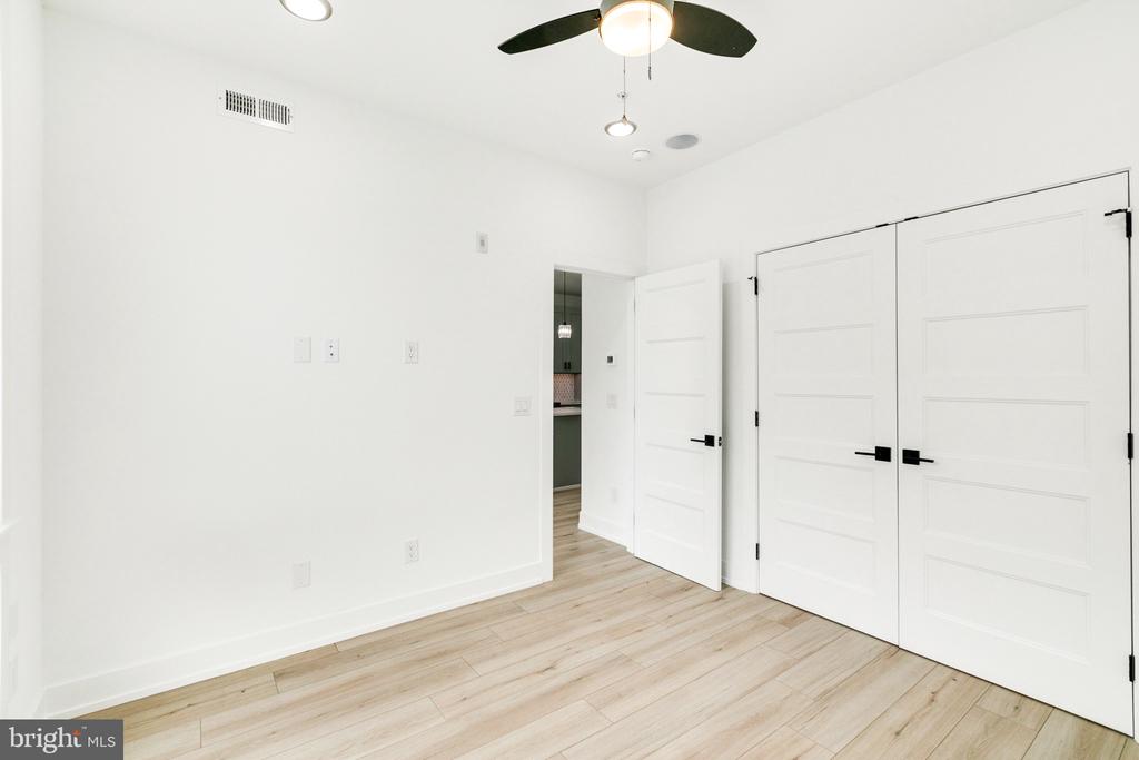 2054 N 2ND STREET Unit: 6