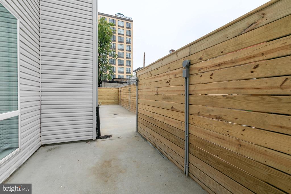 2054 N 2ND STREET Unit: 6