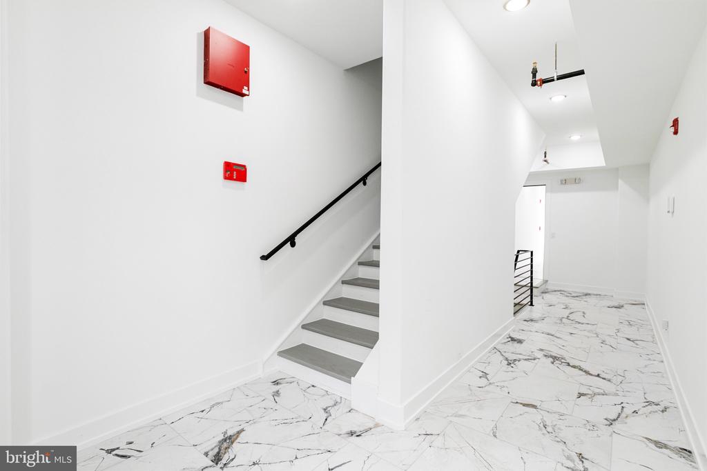 2054 N 2ND STREET Unit: 6