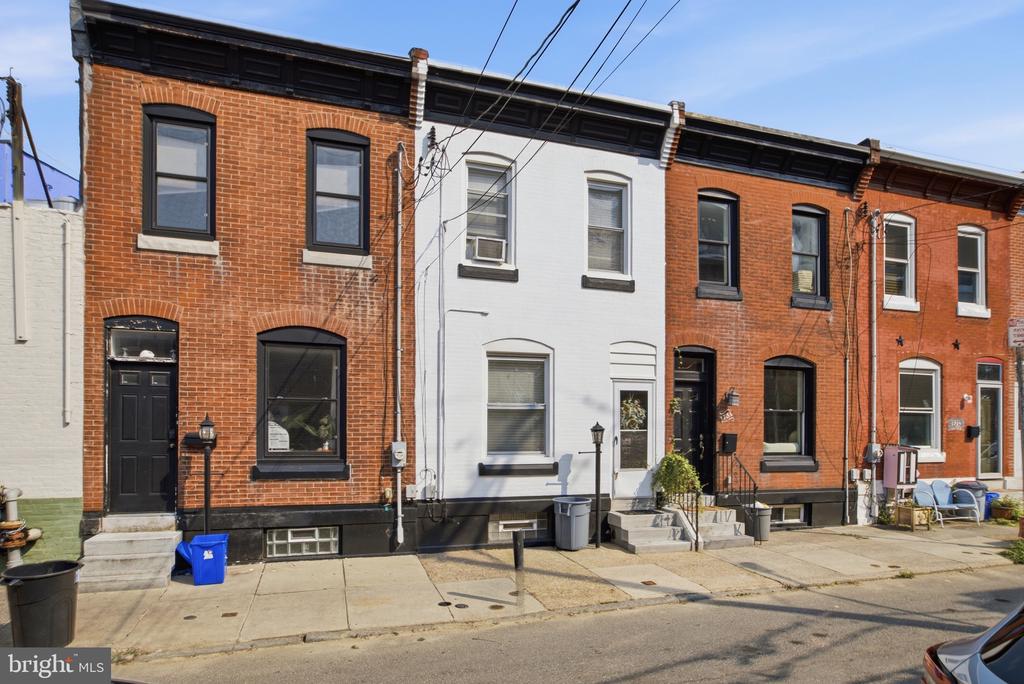 1733 BLAIR STREET