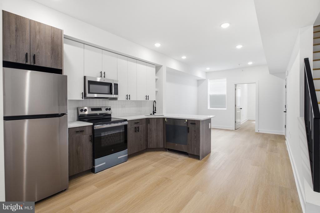 2251 N 12TH STREET Unit: 3