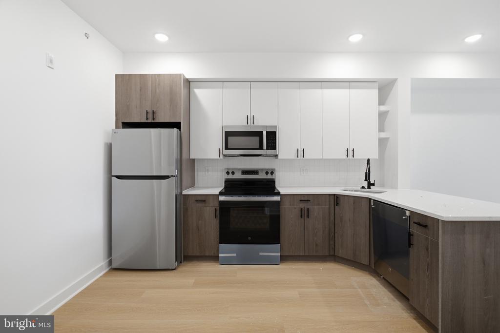 2251 N 12TH STREET Unit: 3