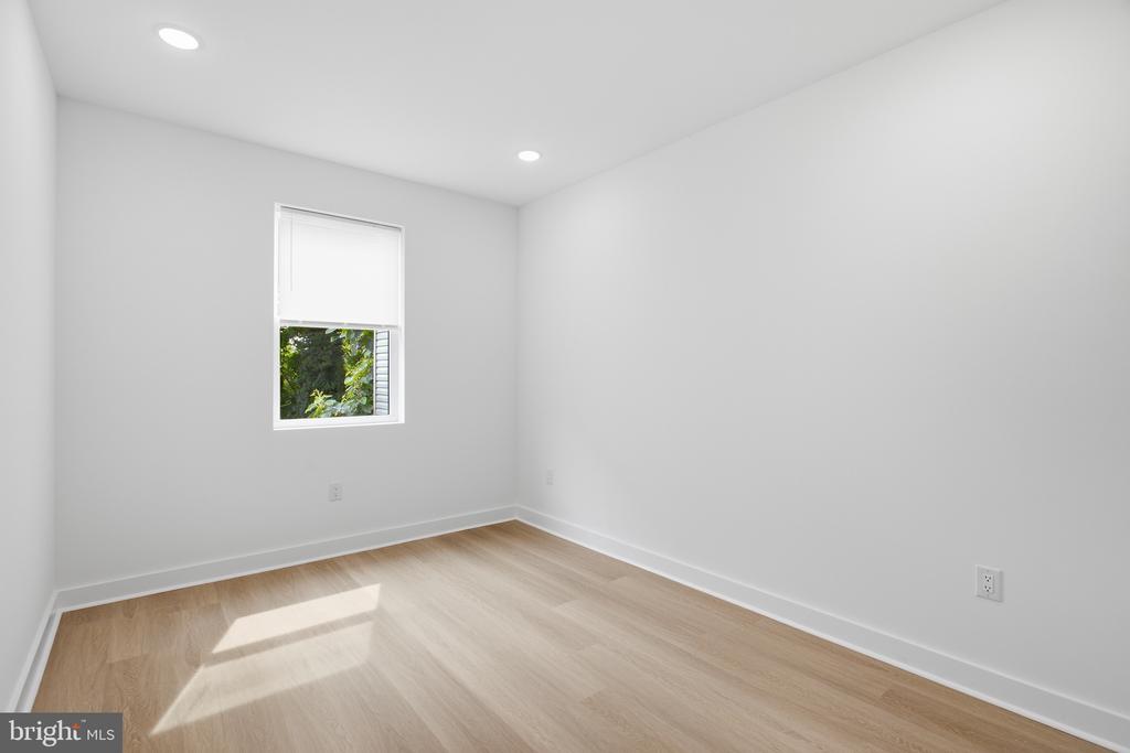2251 N 12TH STREET Unit: 3