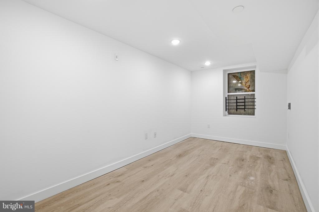 2326 N 16TH STREET Unit: 1