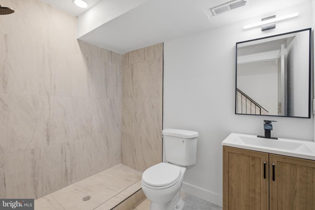 2326 N 16TH STREET Unit: 1