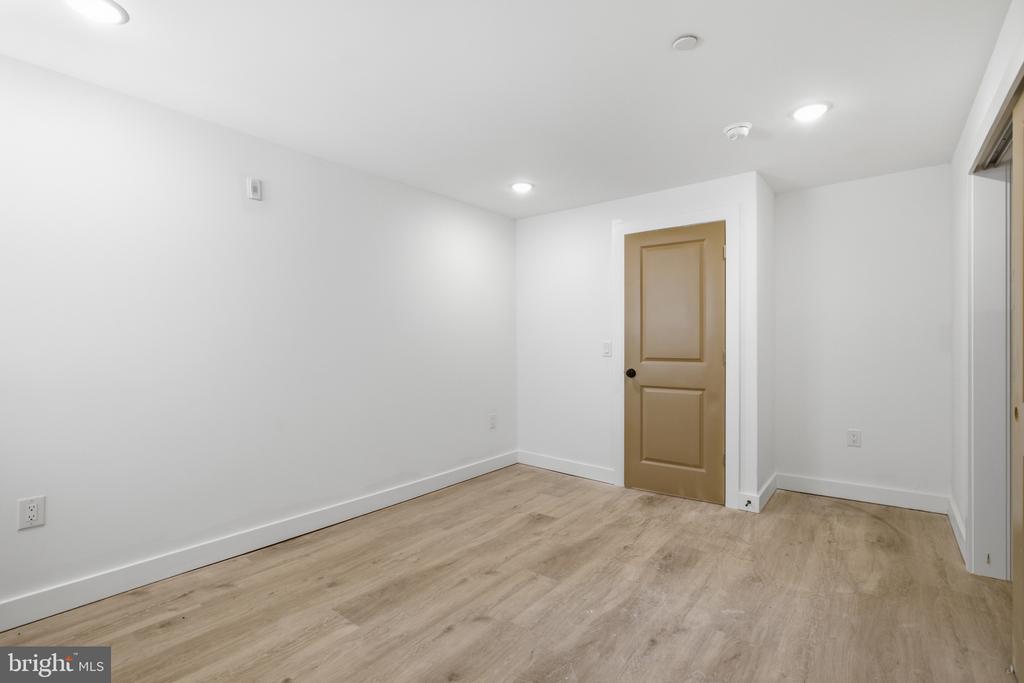 2326 N 16TH STREET Unit: 1