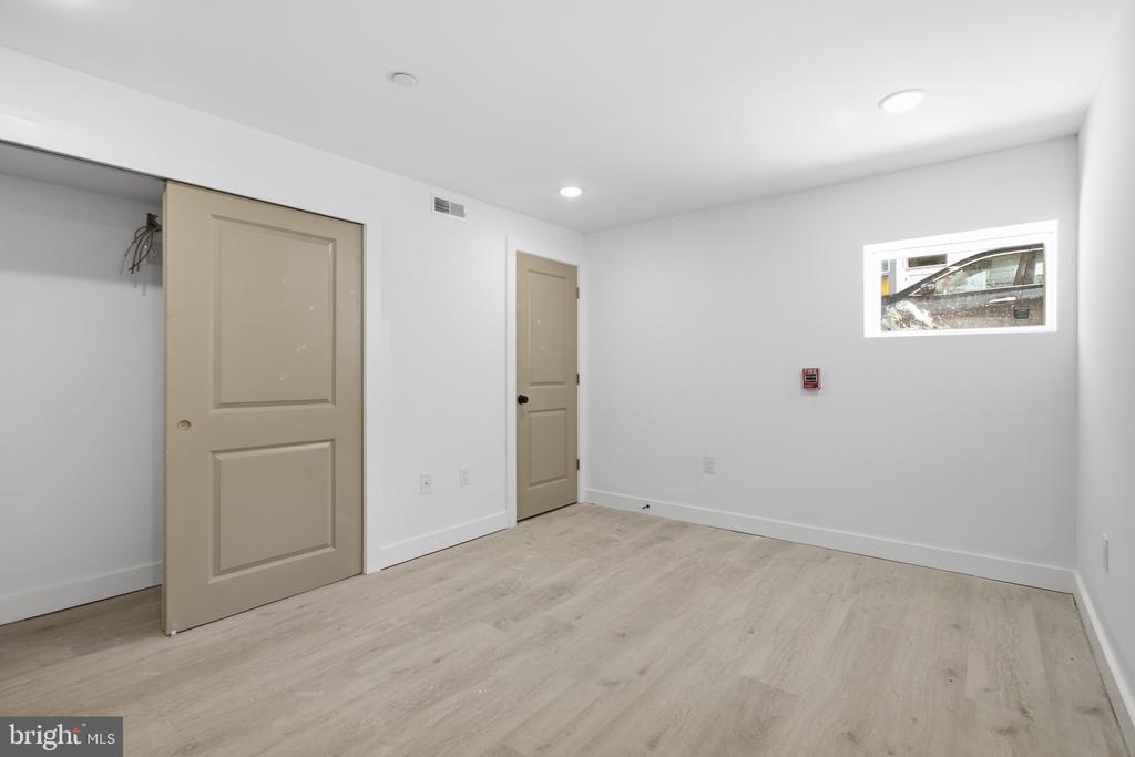 2326 N 16TH STREET Unit: 1