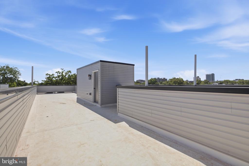 2326 N 16TH STREET Unit: 3