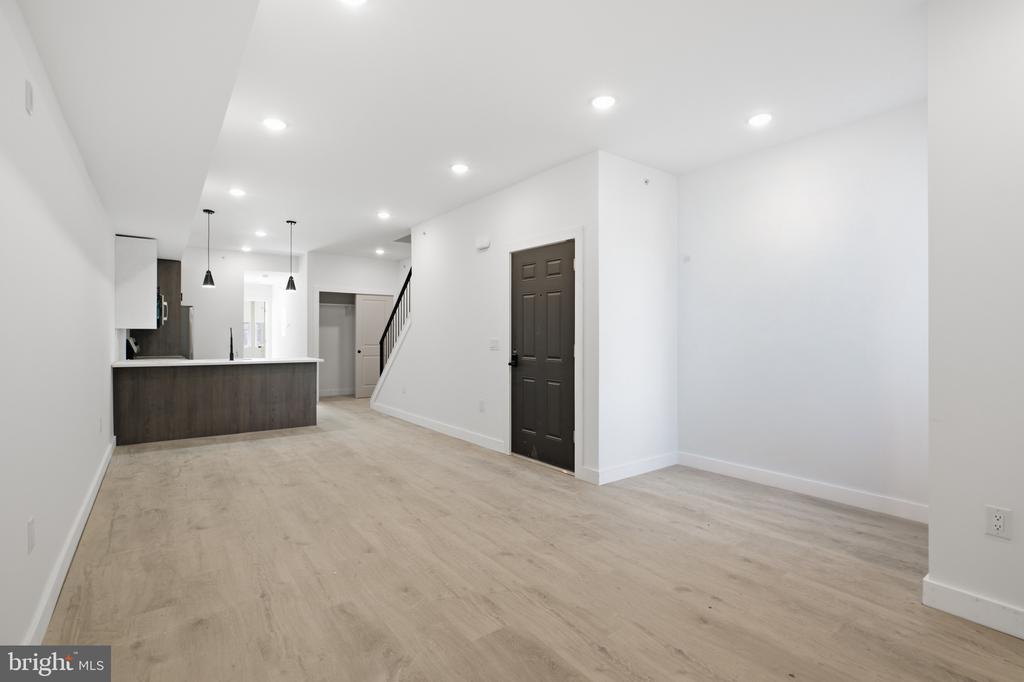 2326 N 16TH STREET Unit: 3