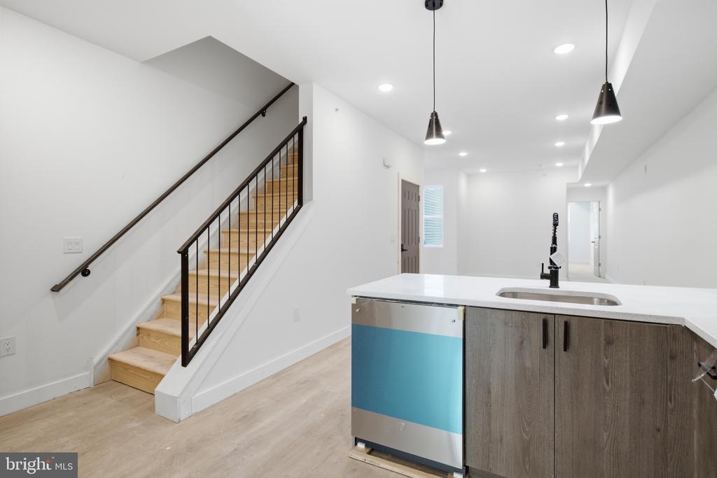 2326 N 16TH STREET Unit: 3