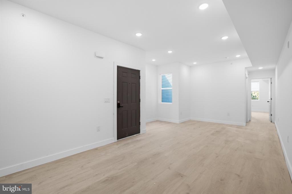 2326 N 16TH STREET Unit: 3