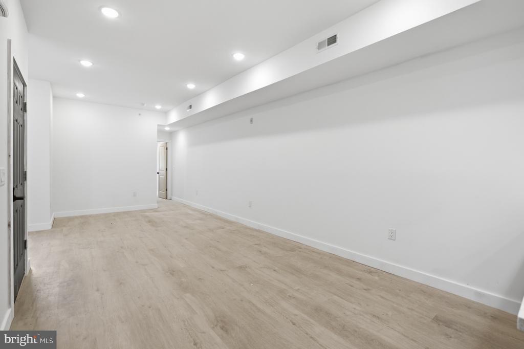 2326 N 16TH STREET Unit: 3