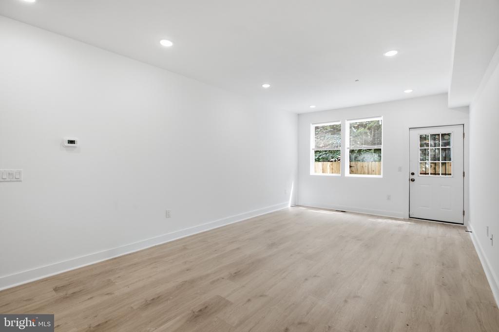 3974 RENO STREET Unit: 1