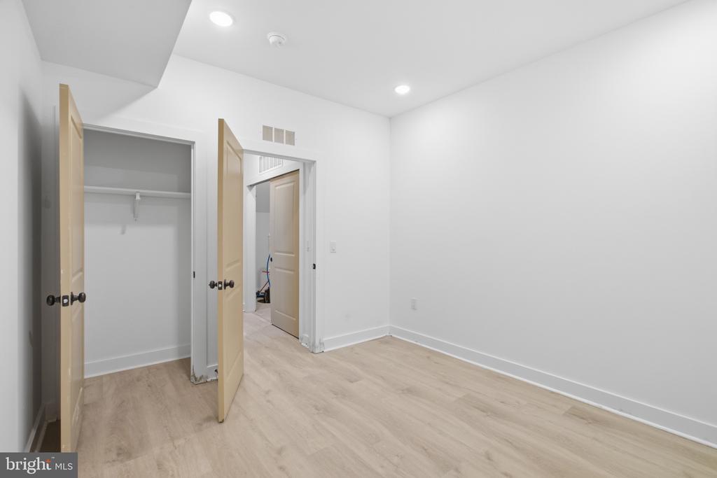 3974 RENO STREET Unit: 1