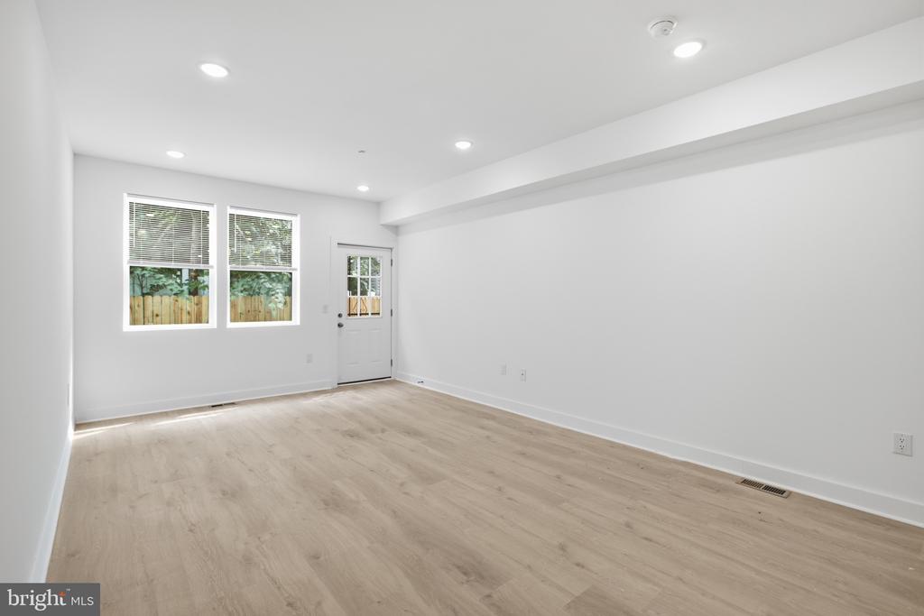 3974 RENO STREET Unit: 1