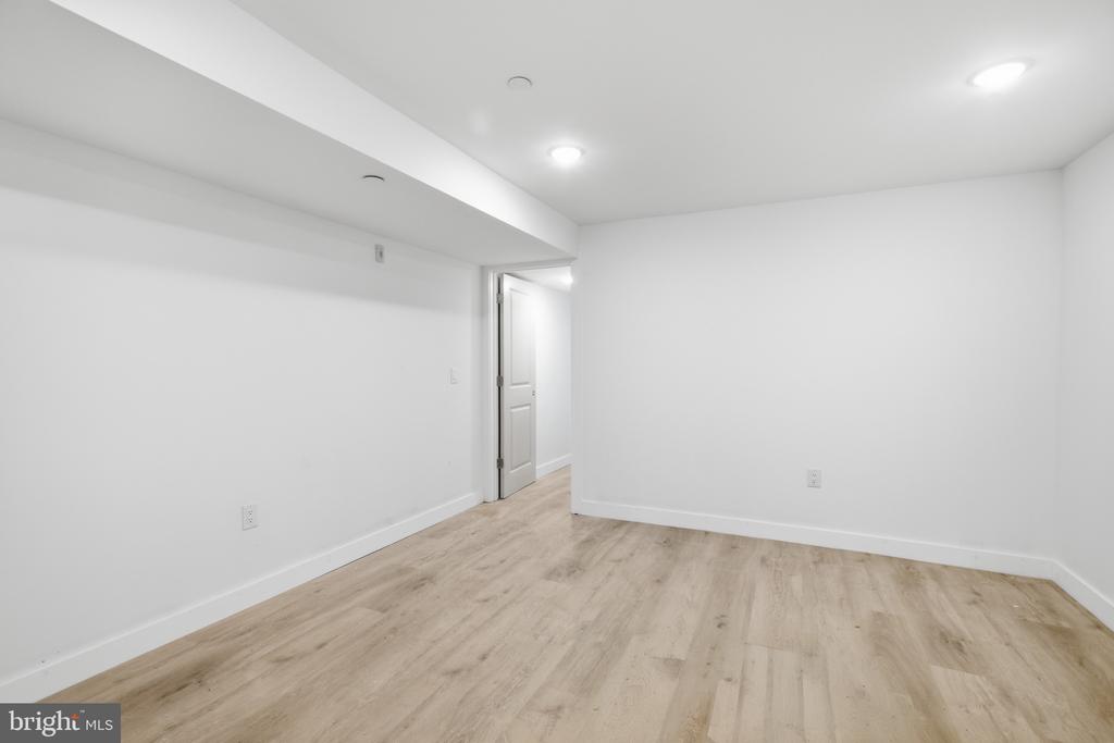 2346 N 16TH STREET Unit: 1