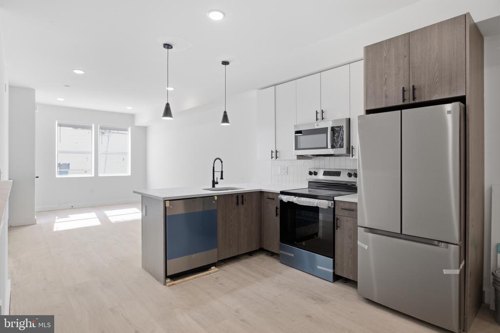 2346 N 16TH STREET Unit: 1
