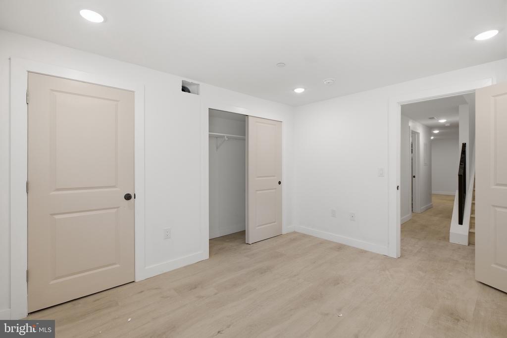 2346 N 16TH STREET Unit: 1