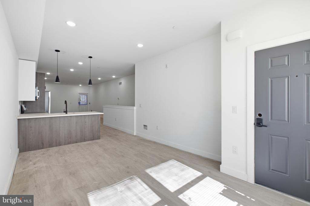 2346 N 16TH STREET Unit: 1