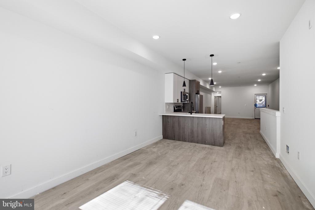 2346 N 16TH STREET Unit: 1
