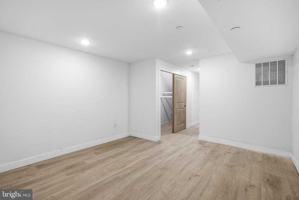 2346 N 16TH STREET Unit: 1