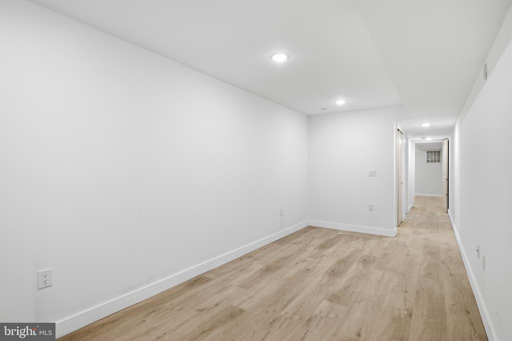 2346 N 16TH STREET Unit: 1