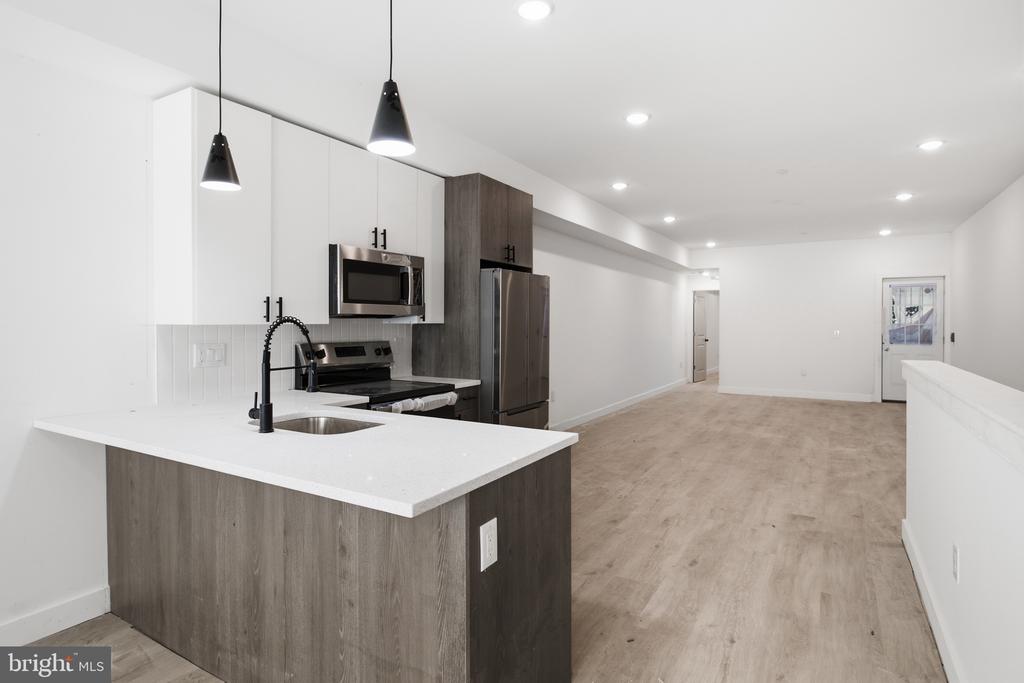 2346 N 16TH STREET Unit: 1