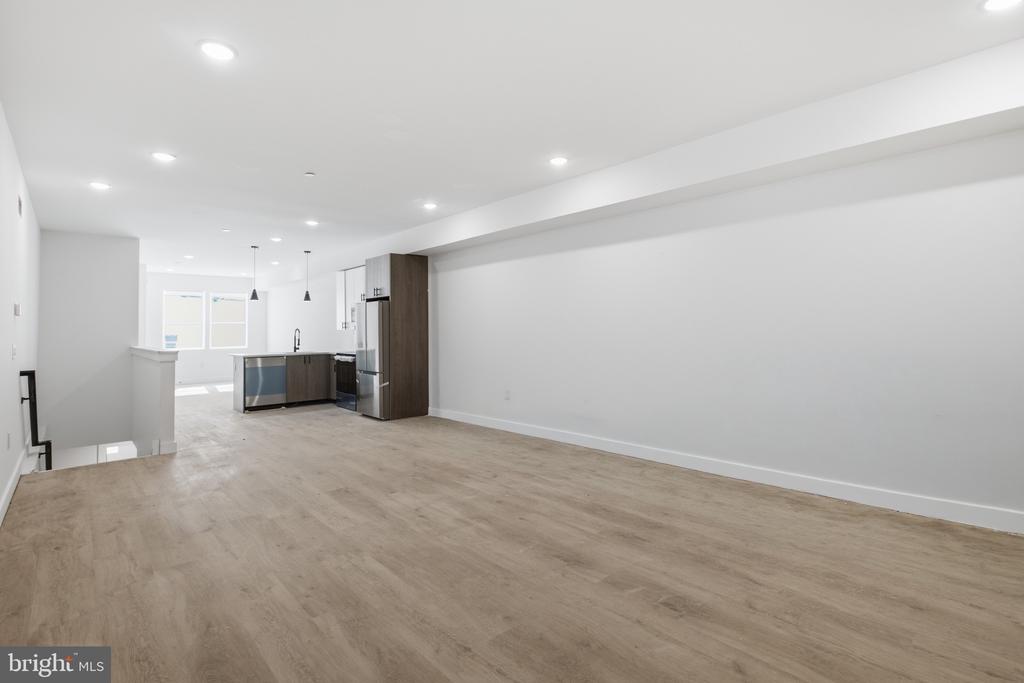 2346 N 16TH STREET Unit: 1