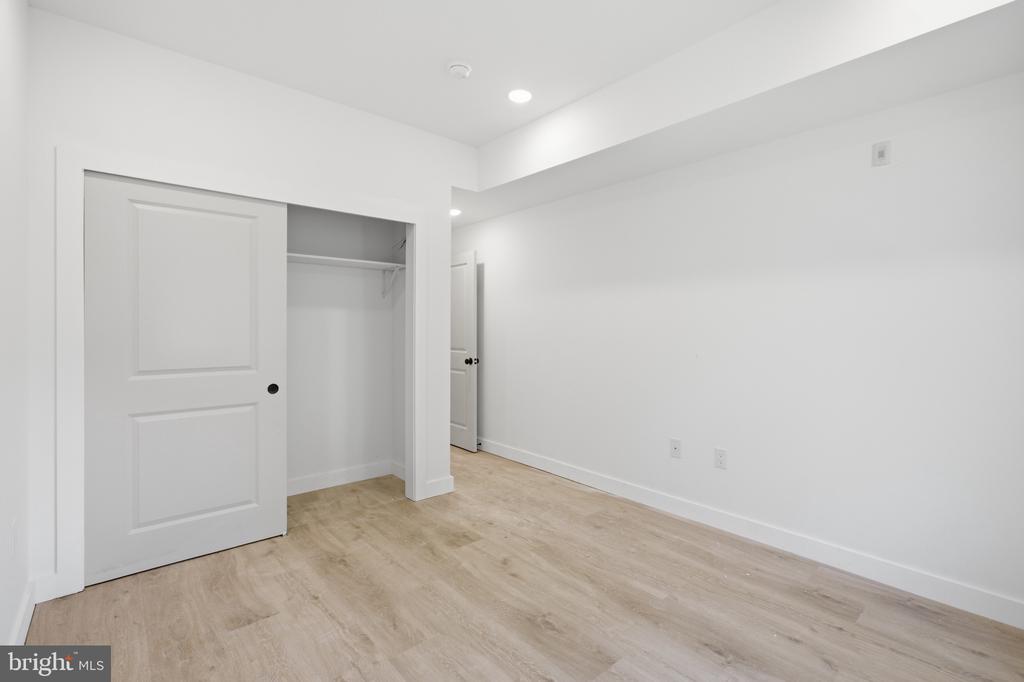 2346 N 16TH STREET Unit: 2
