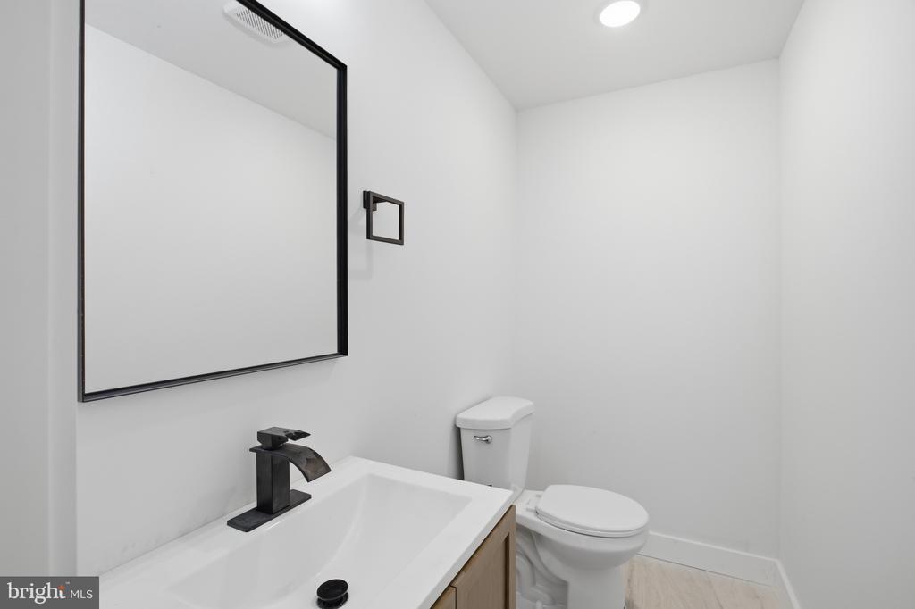 2346 N 16TH STREET Unit: 2