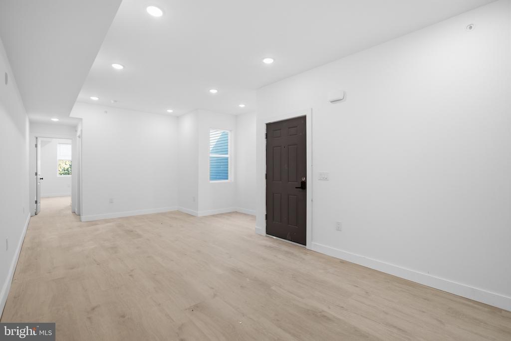 2346 N 16TH STREET Unit: 3