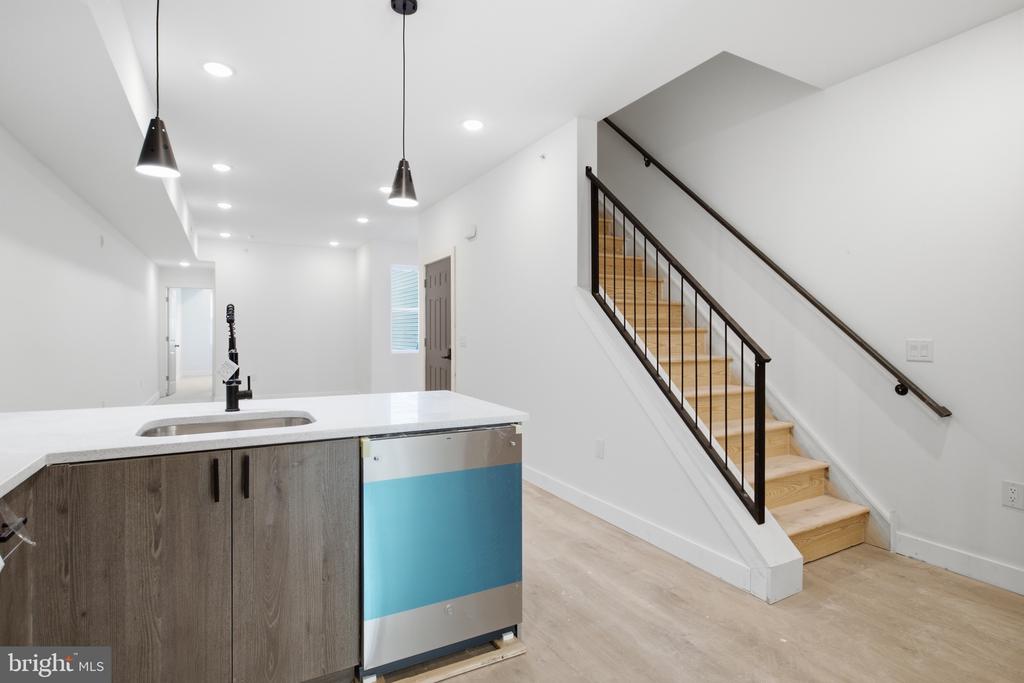 2346 N 16TH STREET Unit: 3