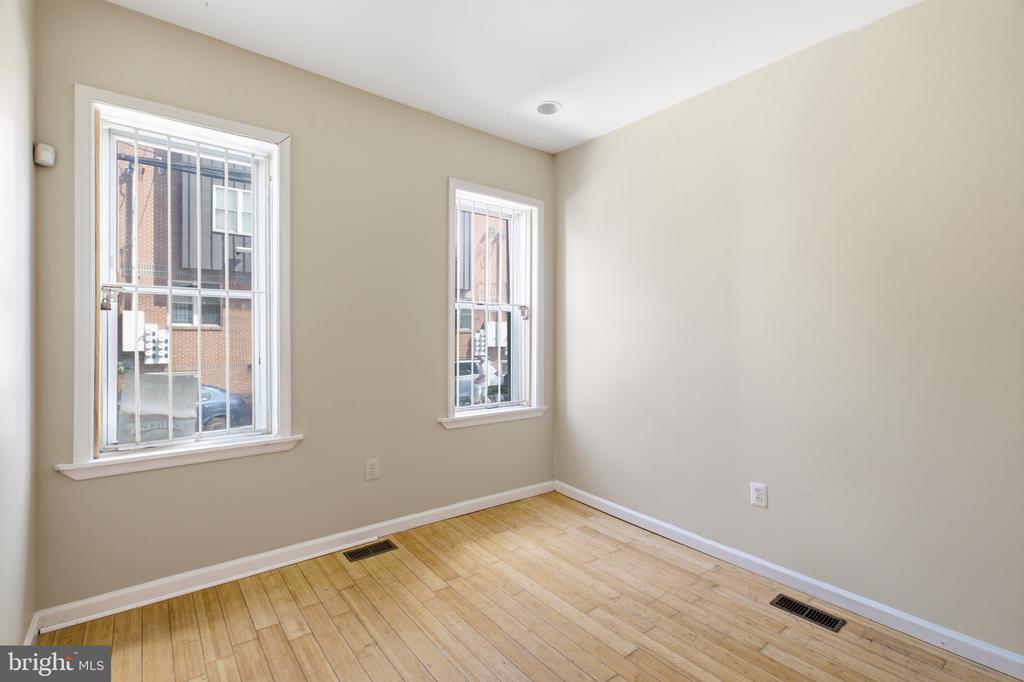1610 N WILLINGTON STREET Unit: 1