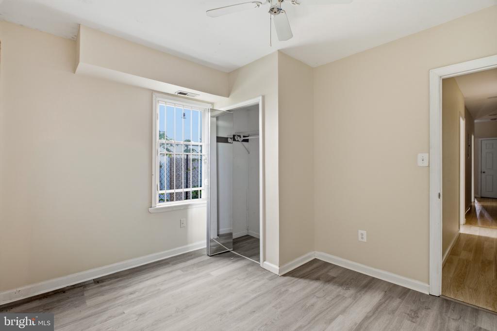 1610 N WILLINGTON STREET Unit: 1