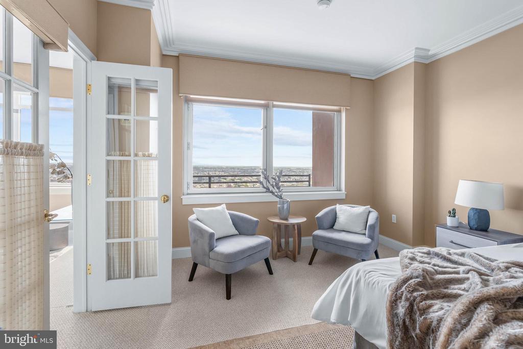 440 S BROAD STREET Unit: 2206 & 2204