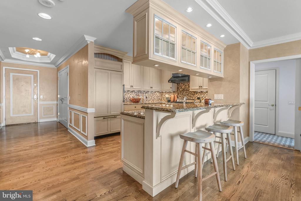440 S BROAD STREET Unit: 2206 & 2204