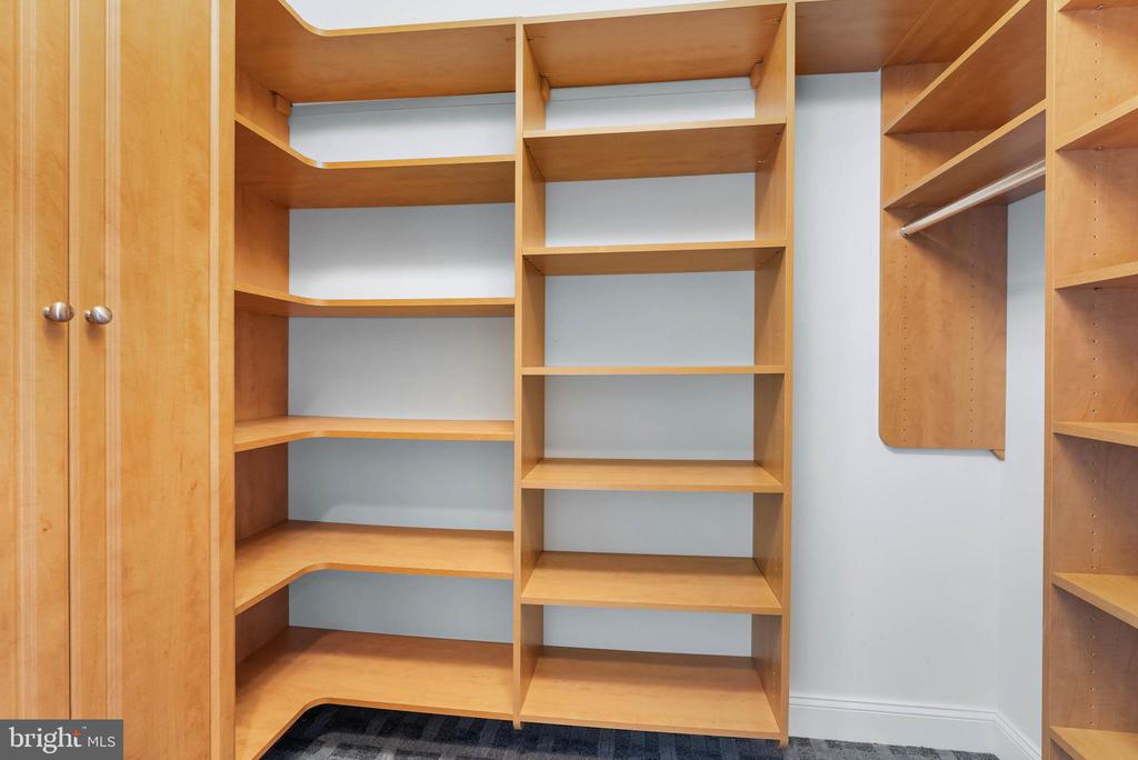 440 S BROAD STREET Unit: 2206 & 2204