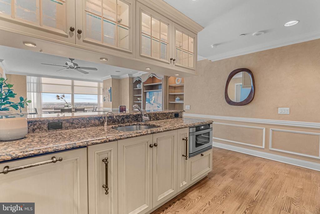 440 S BROAD STREET Unit: 2206 & 2204