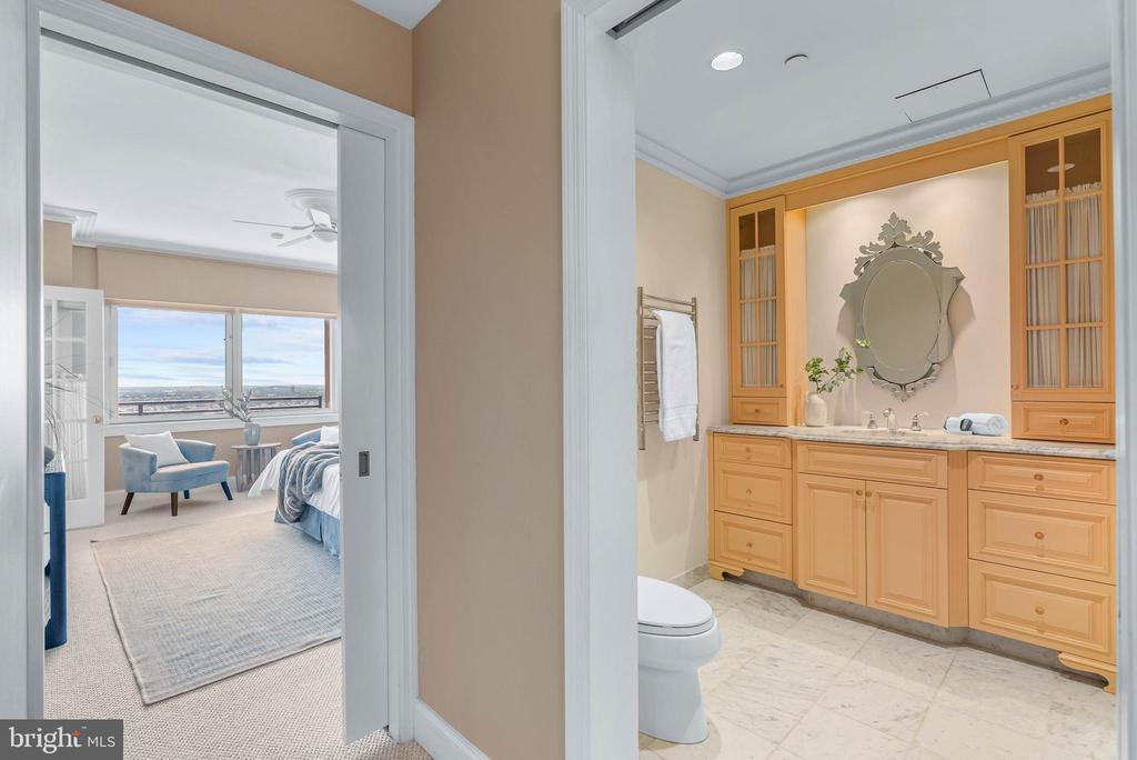 440 S BROAD STREET Unit: 2206 & 2204