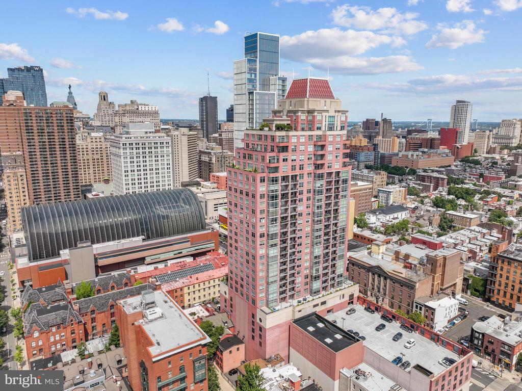 440 S BROAD STREET Unit: 2206 & 2204