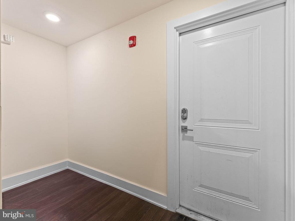 1950 N 6TH STREET Unit: 3