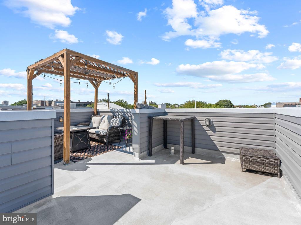 1950 N 6TH STREET Unit: 3