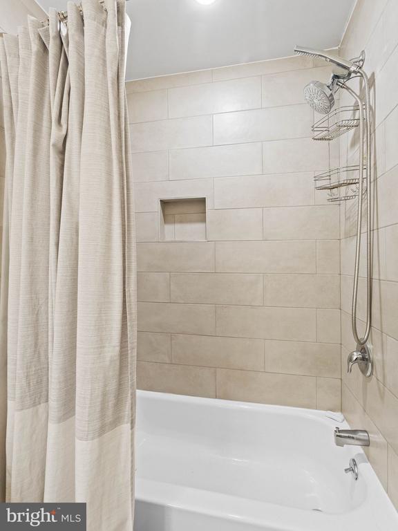 1950 N 6TH STREET Unit: 3