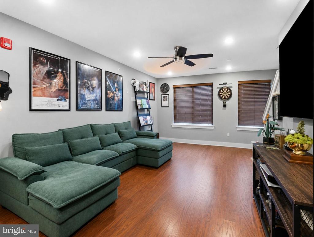 1950 N 6TH STREET Unit: 3