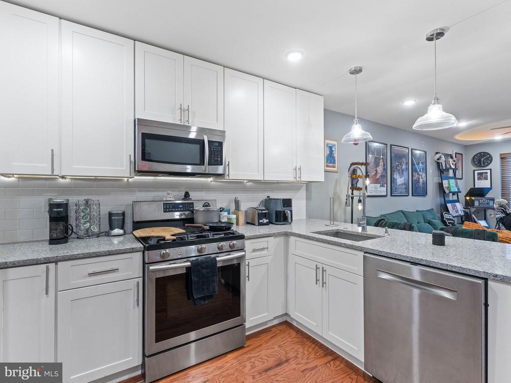 1950 N 6TH STREET Unit: 3