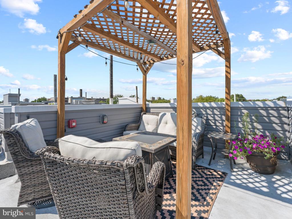 1950 N 6TH STREET Unit: 3
