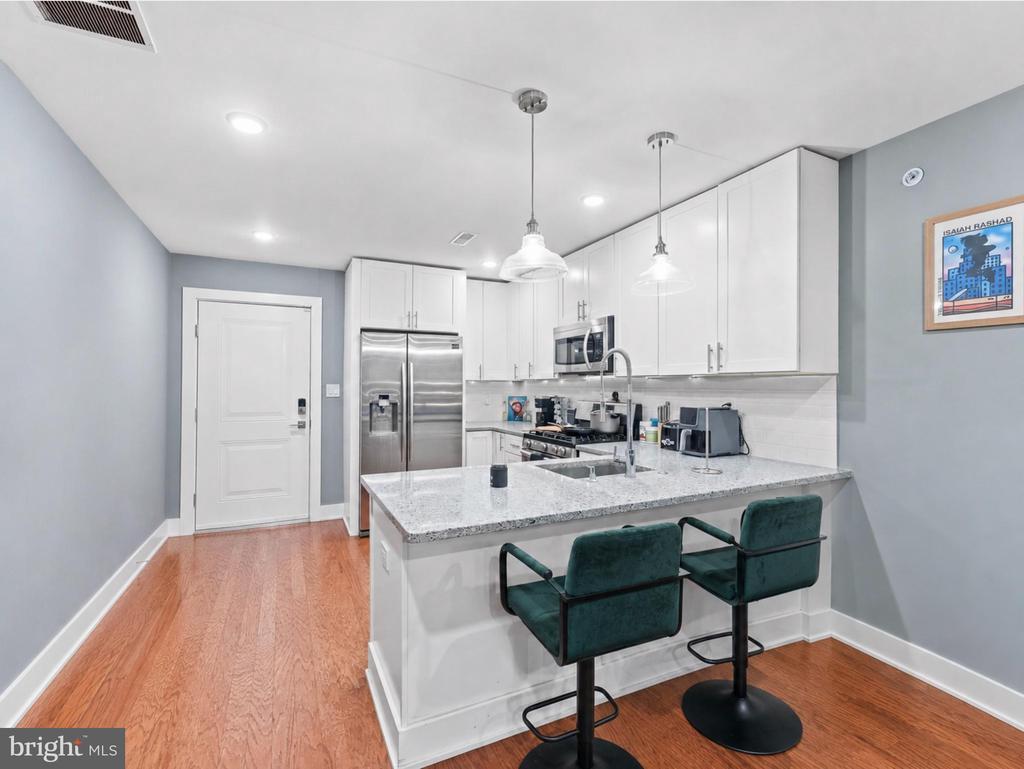 1950 N 6TH STREET Unit: 3